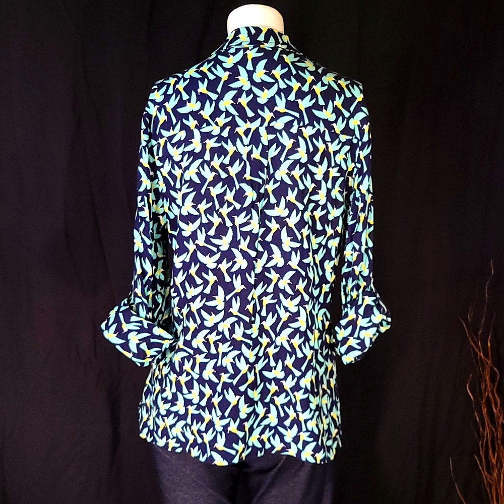 Two By Vince Camuto Button Down Bird Print Top - image 8